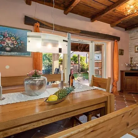 Casa Vivo * Labinci