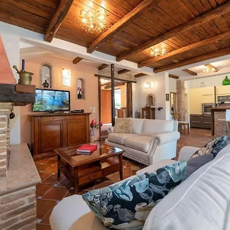 Casa Vivo Labinci
